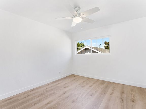 3rd image of 246 Coronado Ave APT 3