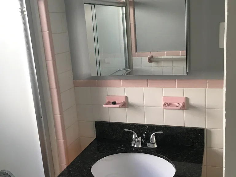 25 Irvington Rd — Photo 4