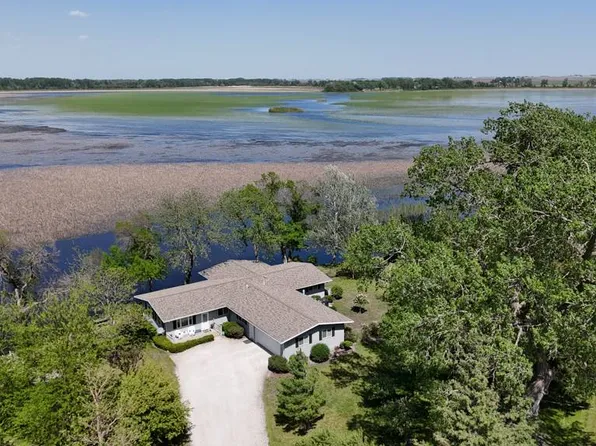 2335 S Twin Lakes Rd, Rockwell City, IA 50579
