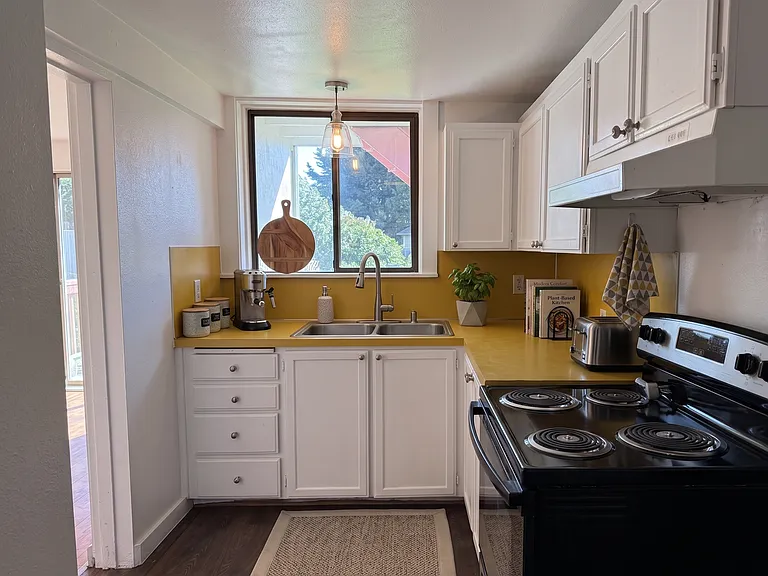 Rosada Apartments — Photo 13
