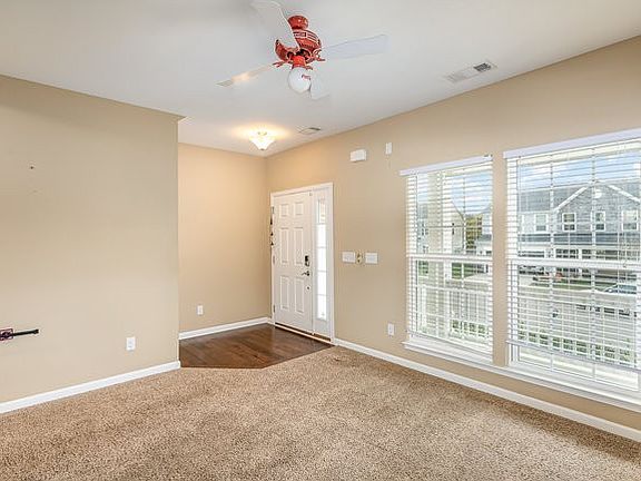 3rd image of 729 Preservation Way NE