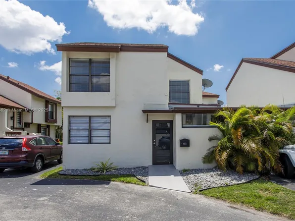 471 NW 98th Ct #471, Miami, FL 33172