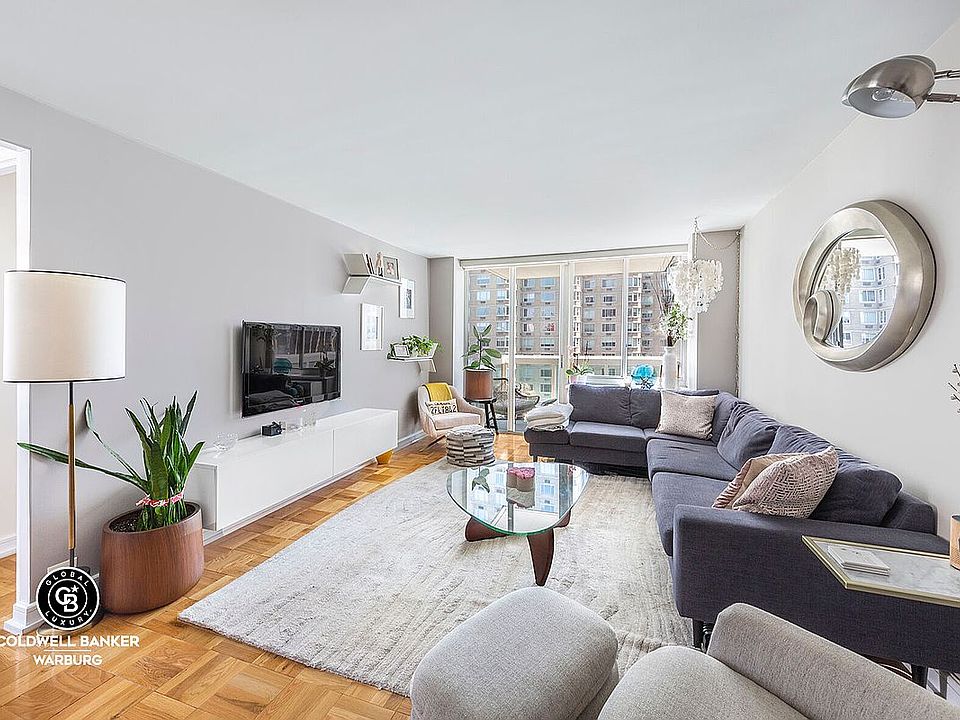 1st image of 61 W 62nd St APT 15D