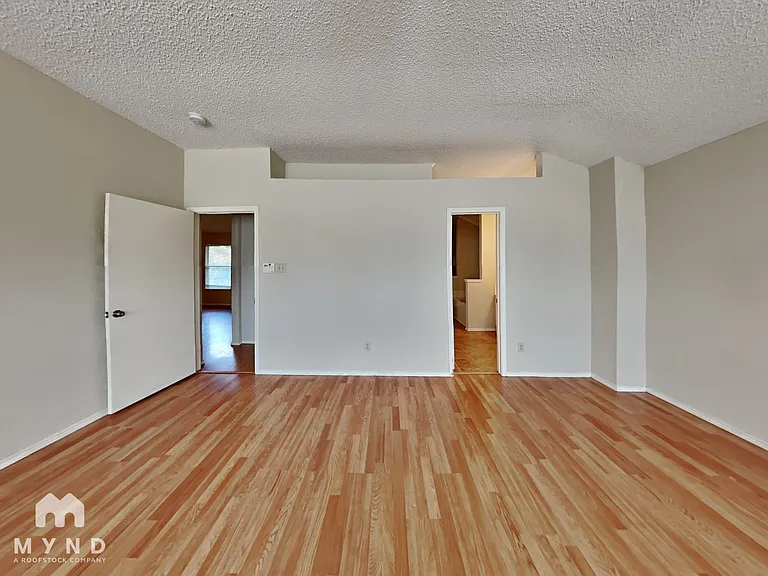 3205 Meadowview Dr — Photo 15