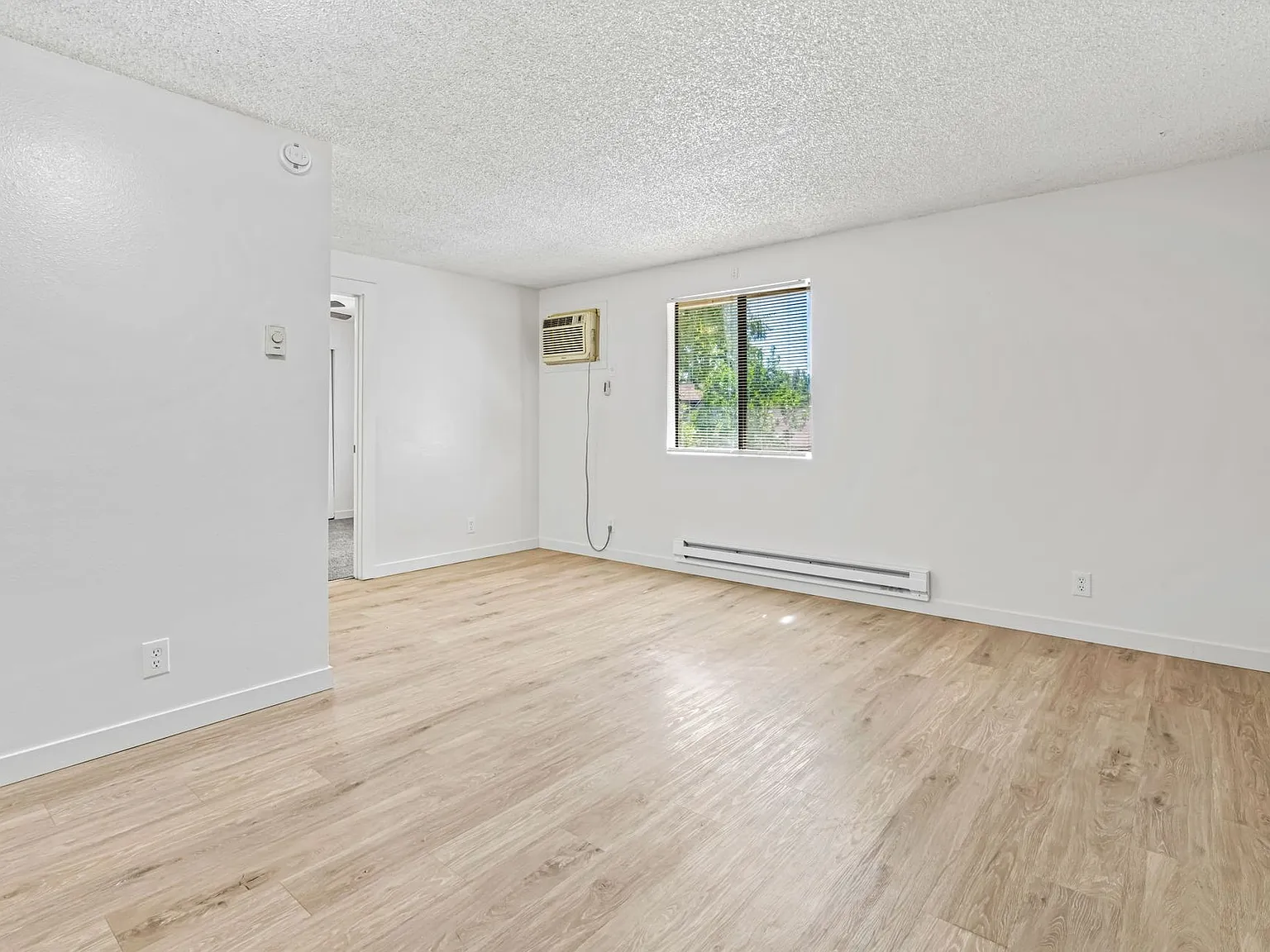 Roosevelt Apartments — Photo 2