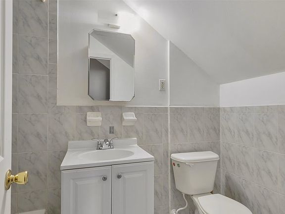 4th image of 59-47 58th Ave #2