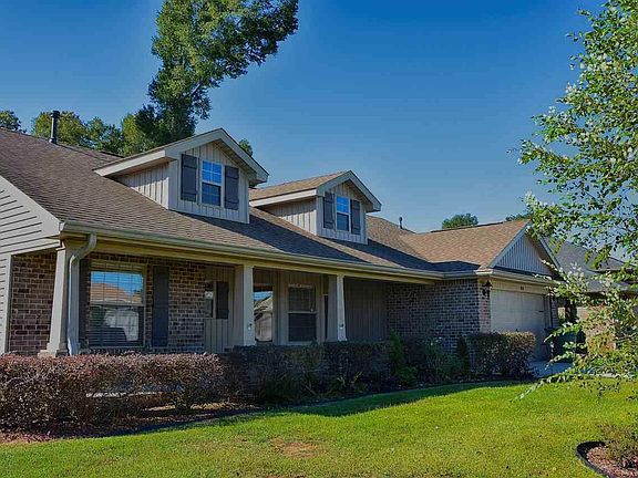 2nd image of 1937 Larkspur Cir