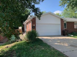 1803 Normandy Ln, Lincoln, NE 68512