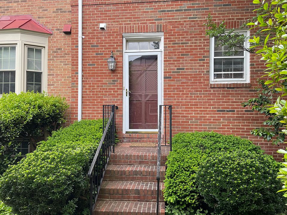 1st image of 437 Old Town Ct