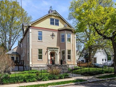 218 Park St, West Roxbury, MA, 02132