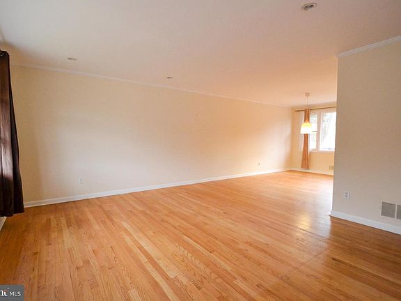 2nd image of 3 Bromwell Ct