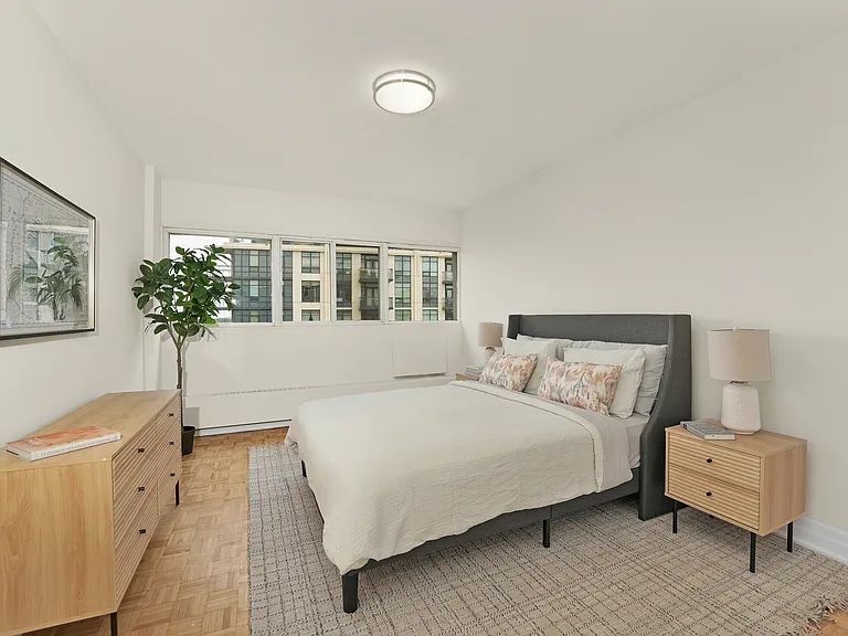 1137 Royal York Rd #1 BD — Photo 9