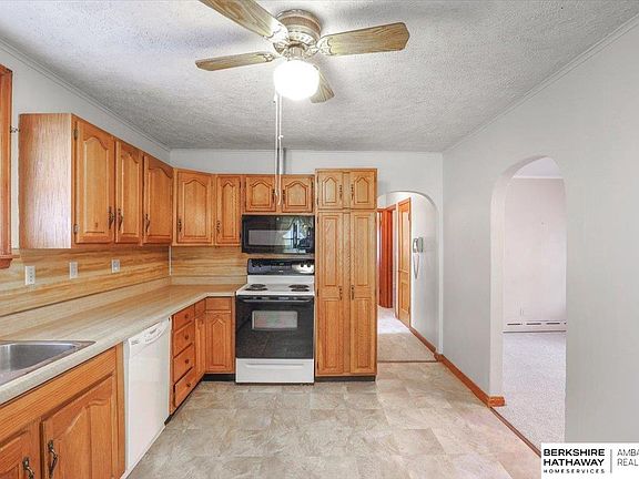 5th image of 406 Vine St