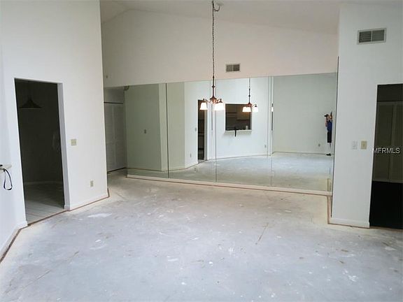 4th image of 9883 Lake Seminole Dr W