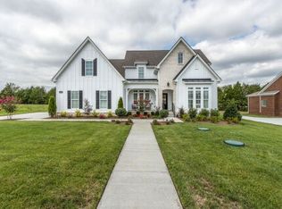 1104 Clarendon Ave, Murfreesboro, TN 37128