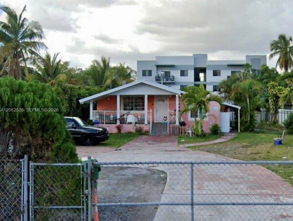 House, 178 m², land 897 m²