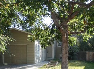 854 Aztec Dr, Fort Collins, CO 80521