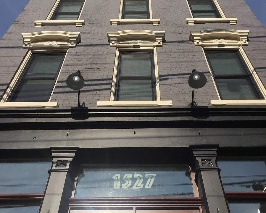 1st image of 1527 Elm St #6