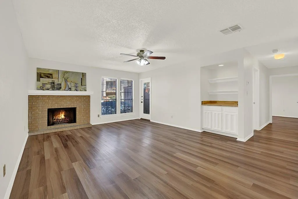2 bed, 2.0 bath, 1036 sqft, $1,250 — Photo 3