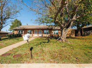 809 Sun Valley Dr, Denton, TX 76209
