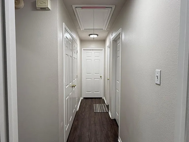 11807 McKinney Falls Ct — Photo 10