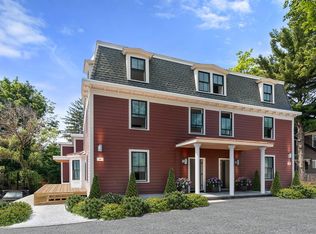 12 Goodwin Pl UNIT 12-2, Brookline, MA 02445