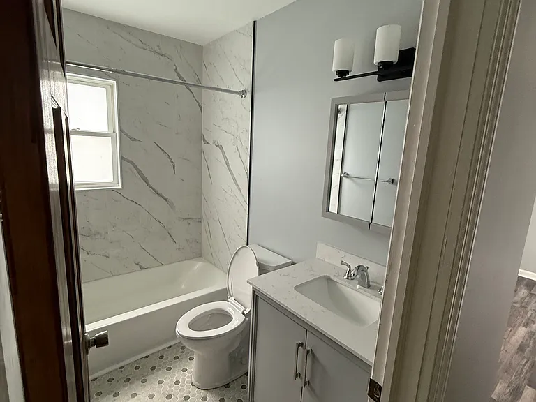 2041 Glenridge Dr — Photo 6