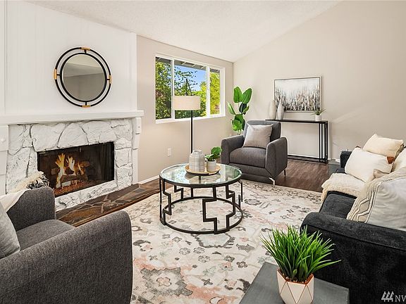 3rd image of 10619 157th Ave NE