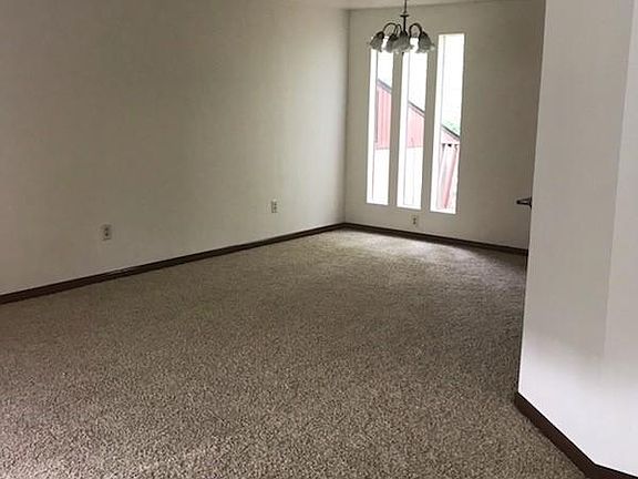 Dining room/family room