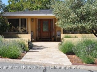 584 Fairhills Dr, San Rafael, CA 94901