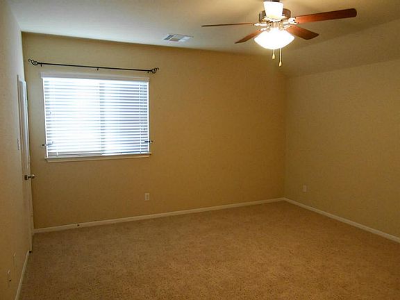 Upstairs bedroom, shares a bath with gameroom.