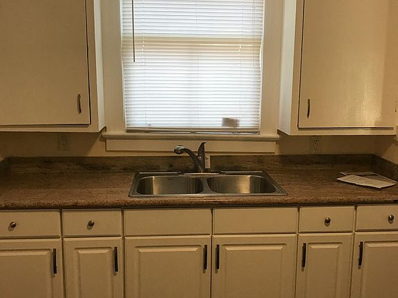 4th image of 436 S Telemachus St
