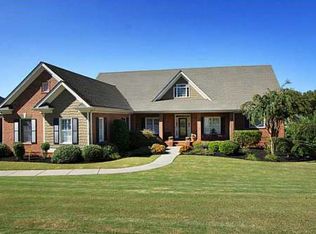 1086 Meadow Brook Dr, Woodstock, GA 30188