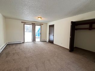 2432 Forget Me Not Ln #B, Anchorage, AK 99508