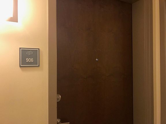 5th image of 300 Bowie St APT 906