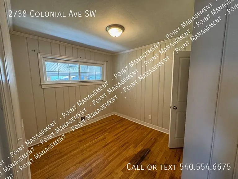 2738 Colonial Ave SW — Photo 8