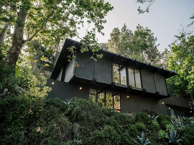 5649 Valley Oak Dr — Photo 33