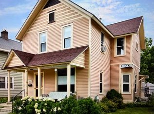 718 W 7th St, Winona, MN 55987