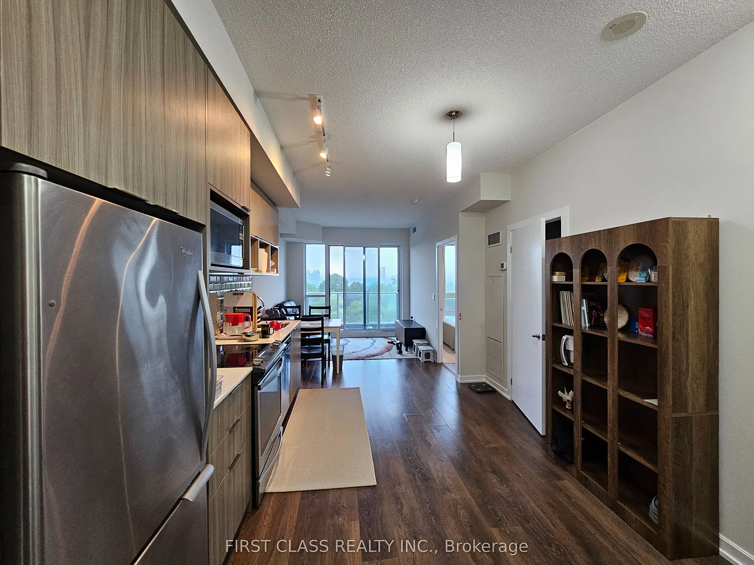 2 bed, $1,500 — Photo 3