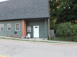 37 N Main St, Carsonville, MI 48419