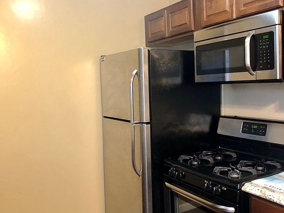 2nd image of 4053 44th St APT 1