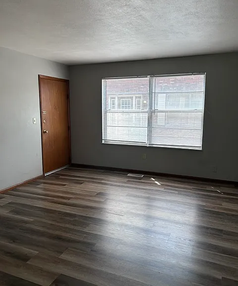1810 N Belt W #3A — Photo 2