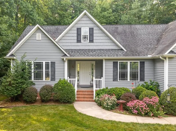 4444 Springbrook Dr, Burlington, NC 27215