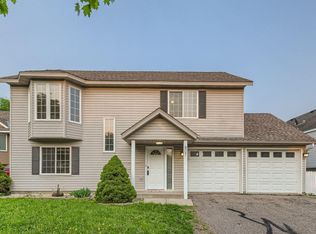 607 11th St, Farmington, MN 55024