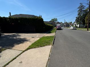 13 Morristown Rd #A, Elizabeth, NJ 07208