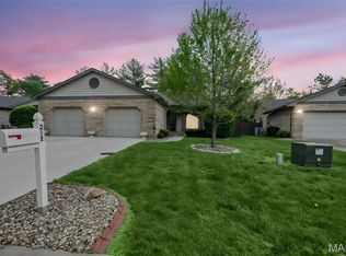 322 Hickory Bnd, Belleville, IL 62223