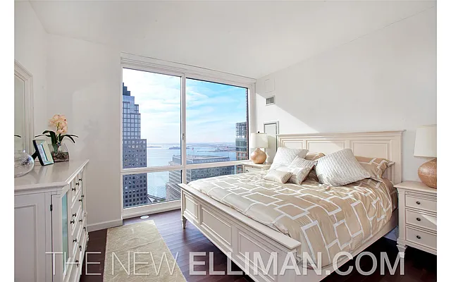 Rented by Douglas Elliman | media 7