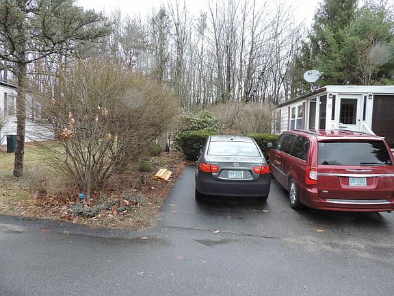 2nd image of 13 S Blueberry Lane