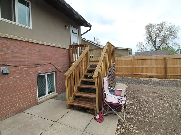 709 1/2 E Magnolia St — Photo 7