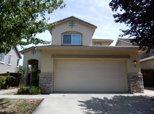 692 Plum Creek Ct, Folsom, CA 95630